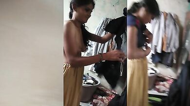 Village Bhabhi wearing black bra clip